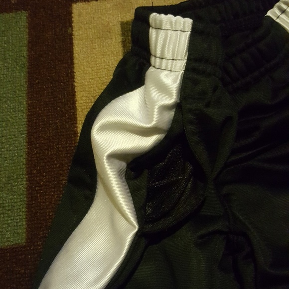 Toddler Nike sweats - Picture 4 of 4